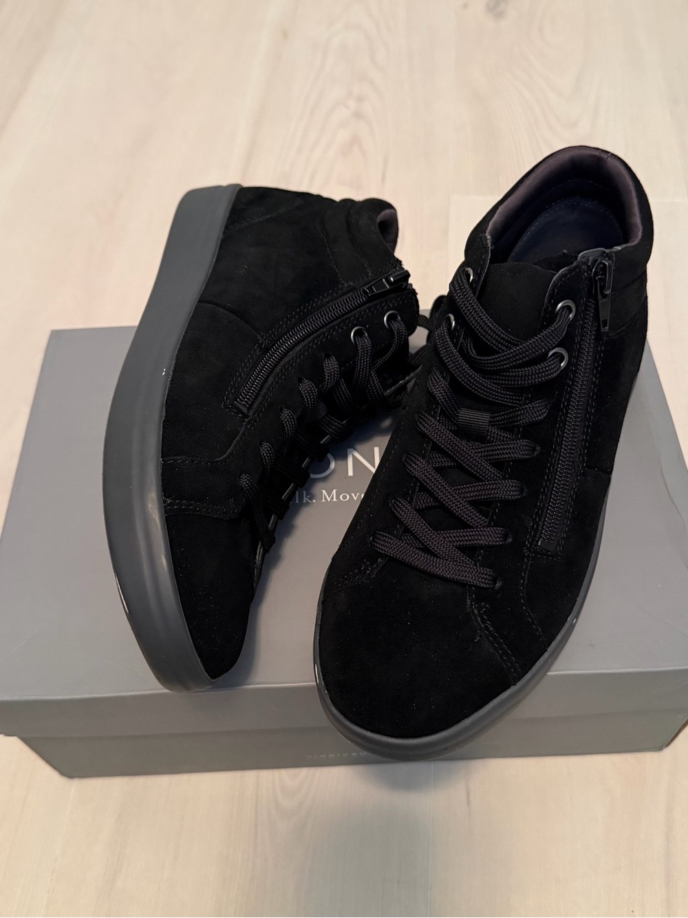 Vionic Black Suede Women's High-Top Sneakers with Side Zips 8.5